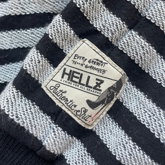 HELLZ BELLZ Born Bad Joan Jett Striped Top Sweatshirt Holiday 2008 HLZBLZ Shirt - Picture 11 of 14